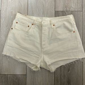 501 Levi White Jean Shorts, Size W30